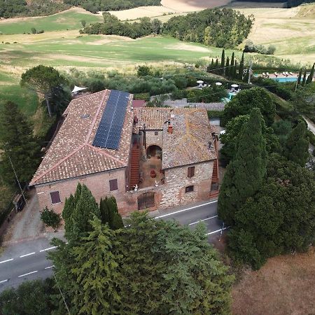 B&B Le Logge Di Sopra Asciano Bagian luar foto